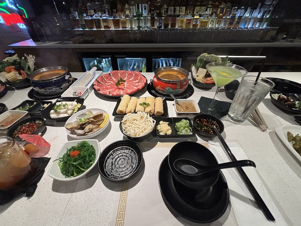 Shiki Shabu Shabu | restaurant | 342 Moody St, Waltham, MA 02453, USA | 7814722612 OR +1 781-472-2612
