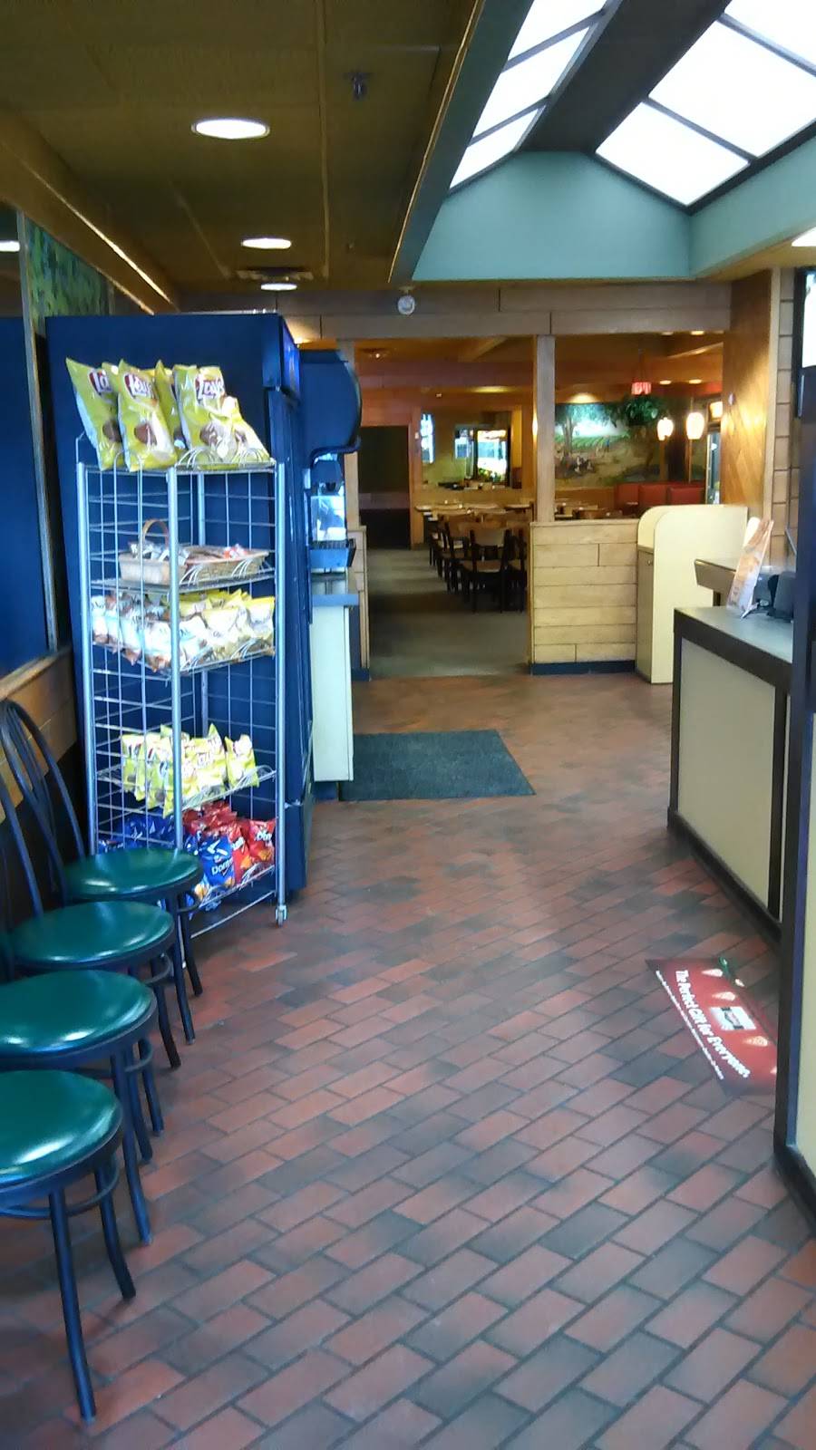 Papa Ginos | restaurant | 233 Broad St, Bridgewater, MA 02324, USA | 5086978137 OR +1 508-697-8137