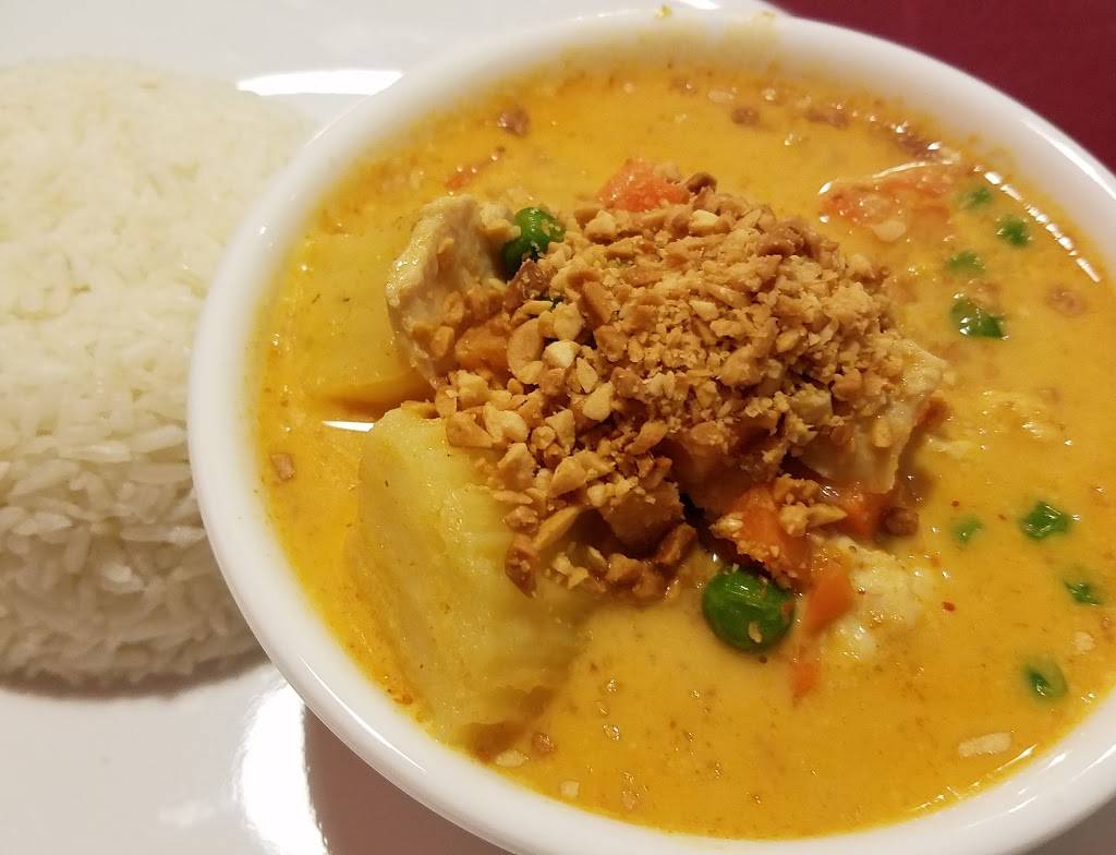 Thai Elephant Restaurant | restaurant | 16610 Lorain Ave, Cleveland, OH 44111, USA | 2166719999 OR +1 216-671-9999