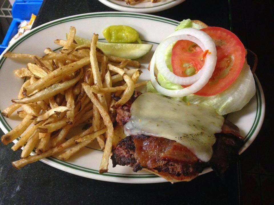 Big Daddys Sports Lounge | night club | 10618 N Cave Creek Rd, Phoenix, AZ 85020, USA | 6028611034 OR +1 602-861-1034