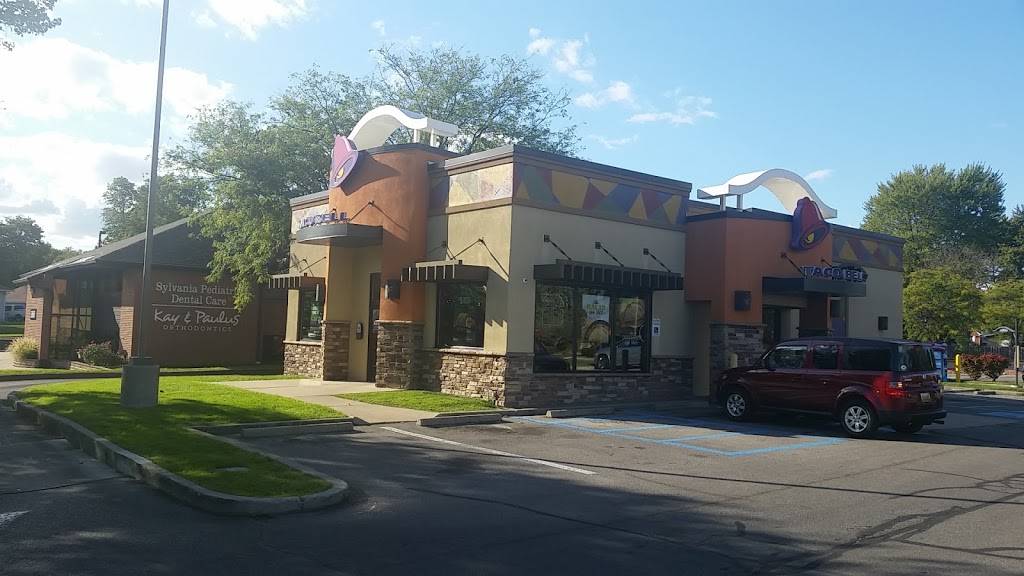 Taco Bell | meal takeaway | 5844 W Alexis Rd, Sylvania, OH 43560, USA | 4198851254 OR +1 419-885-1254