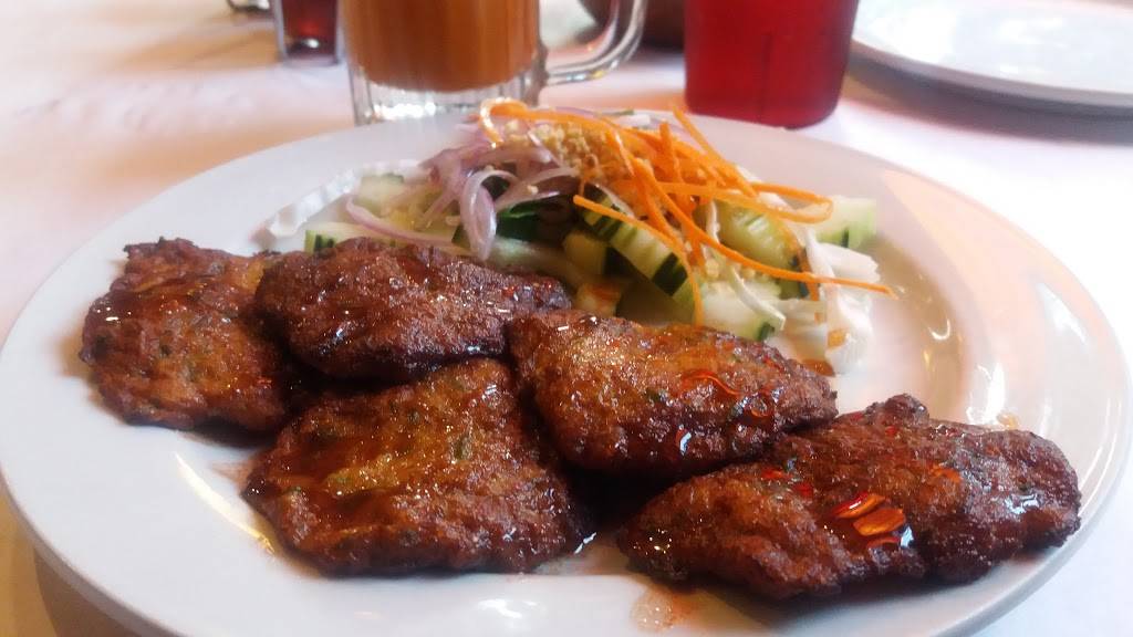 Snail Thai Cuisine | restaurant | 1649 E 55th St, Chicago, IL 60615, USA | 7736675423 OR +1 773-667-5423