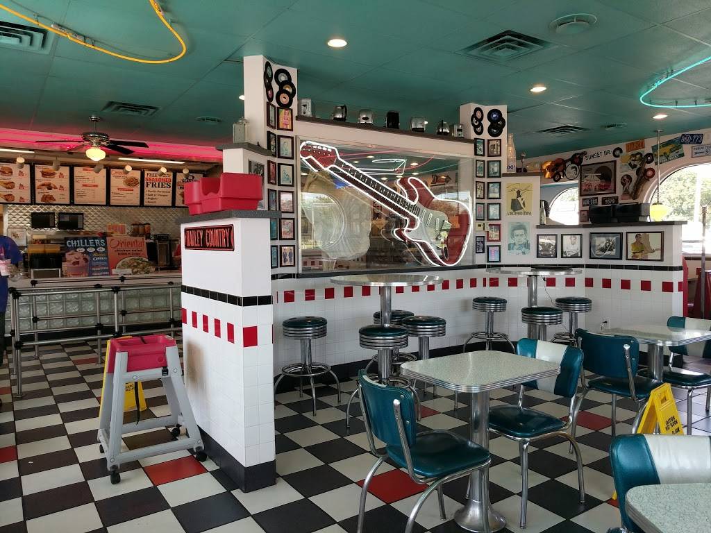 Spangles | restaurant | 2037 SW Gage Blvd, Topeka, KS 66604, USA | 7852722015 OR +1 785-272-2015