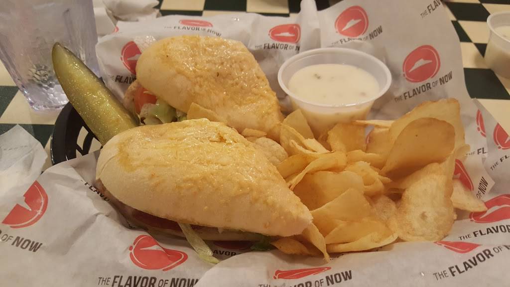 Pizza Hut | meal takeaway | 1754 N College Ave, Fayetteville, AR 72703, USA | 4795212992 OR +1 479-521-2992