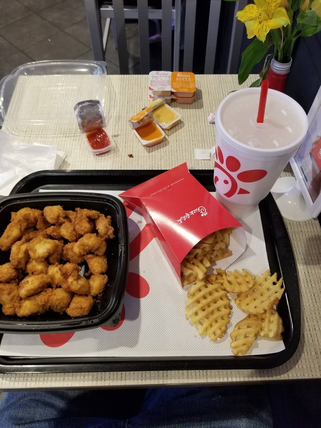 Chick-fil-A | restaurant | 7451 McKnight Rd, Pittsburgh, PA 15237, USA | 4123642581 OR +1 412-364-2581