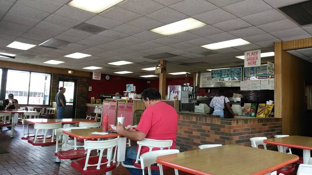 Johns Hot Dogs | meal takeaway | 3201 147th St, Midlothian, IL 60445, USA | 7085979754 OR +1 708-597-9754