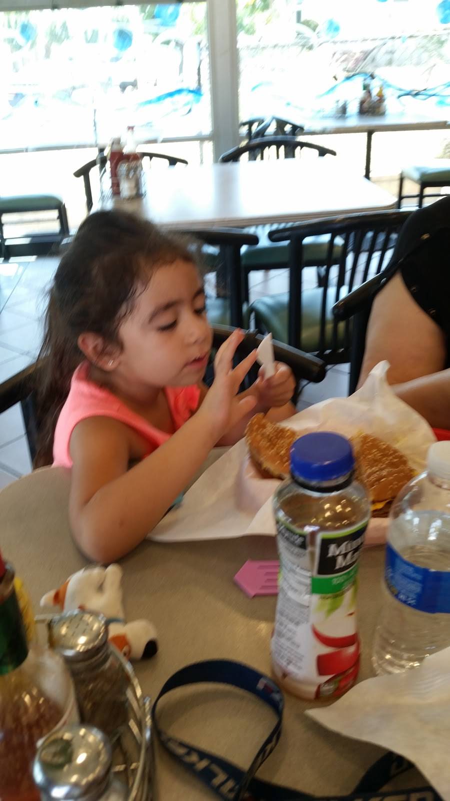 Nick Paradise Cafe | restaurant | 3200 W Beverly Blvd, Montebello, CA 90640, USA | 3237222566 OR +1 323-722-2566