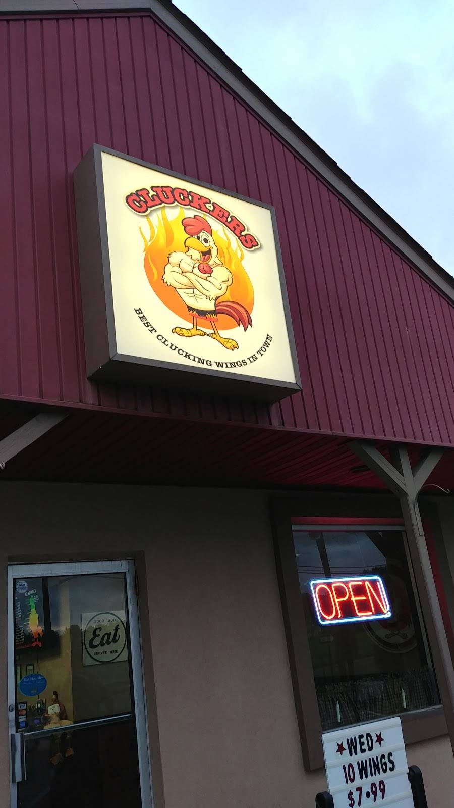 Cluckers | restaurant | 1843 E Wheat Rd, Vineland, NJ 08361, USA | 8564575488 OR +1 856-457-5488