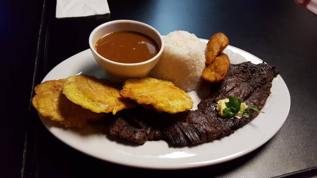 LA FUENTE BAR & RESTAURANT | restaurant | 1166 E Vine St, Kissimmee, FL 34744, USA | 4078470667 OR +1 407-847-0667