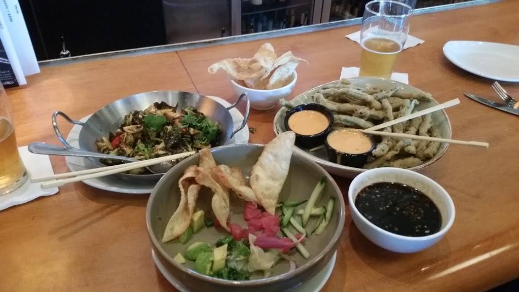 Feast Buffet | restaurant | 1301 W Sunset Rd, Henderson, NV 89014, USA | 7025477825 OR +1 702-547-7825