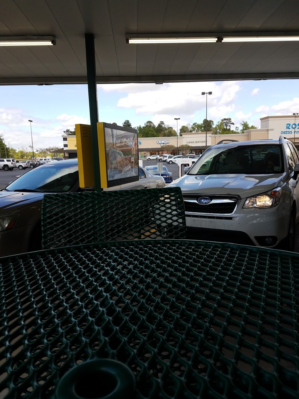 Sonic Drive-In | restaurant | 4509 Nelson Rd, Lake Charles, LA 70601, USA | 3374744171 OR +1 337-474-4171