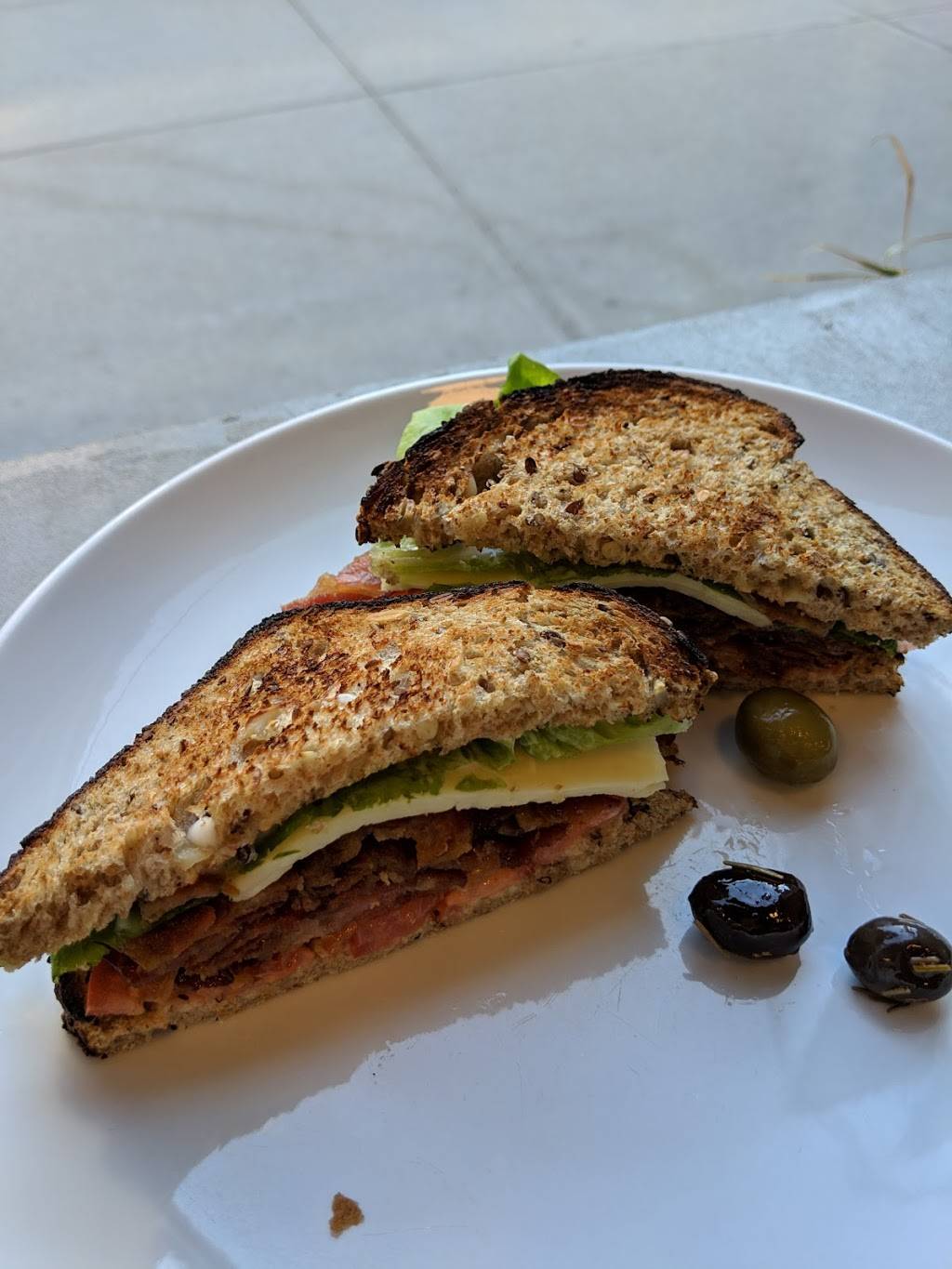 Indie LIC | restaurant | 43-10 Crescent St, Long Island City, NY 11101, USA | 7184826954 OR +1 718-482-6954