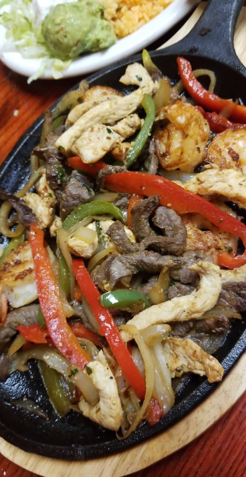 El Mariachi Mexican Restaurant | restaurant | 35851 Ford Rd, Westland, MI 48185, USA | 7343517112 OR +1 734-351-7112