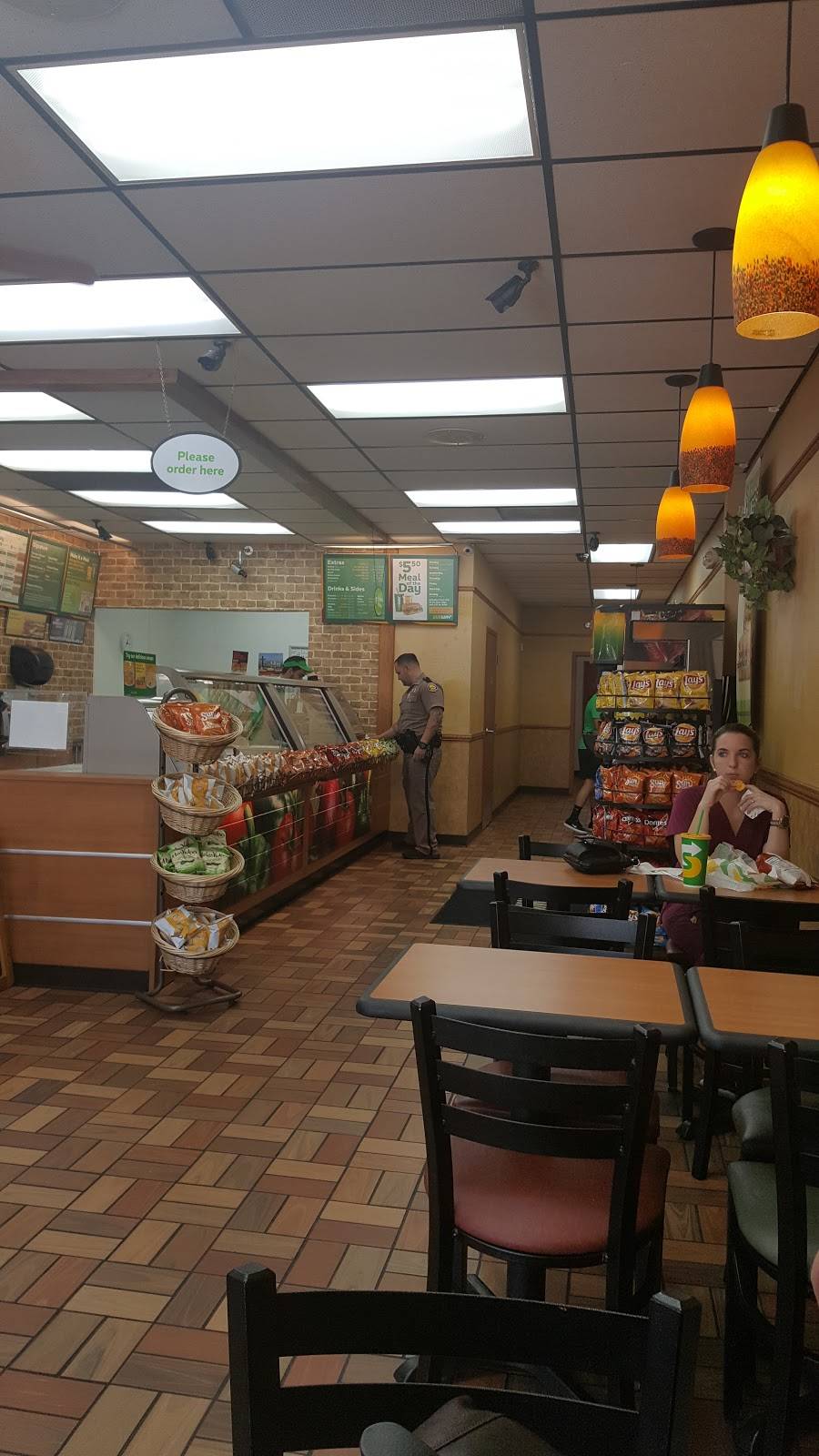 Subway | restaurant | 14679 SW 104th St Space 0028, Miami, FL 33186, USA | 3053887945 OR +1 305-388-7945