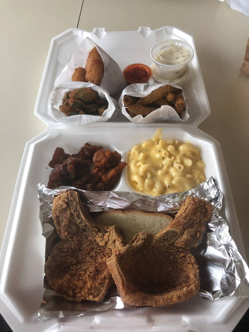 Nannys Soul Food | restaurant | 2410 SE 6th Ave, Topeka, KS 66607, USA | 7852333322 OR +1 785-233-3322