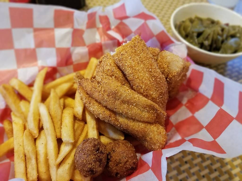 Mrs. Livelys Cajun Konnection | restaurant | 721 E Hundley Dr, Lake Dallas, TX 75065, USA | 9402794299 OR +1 940-279-4299