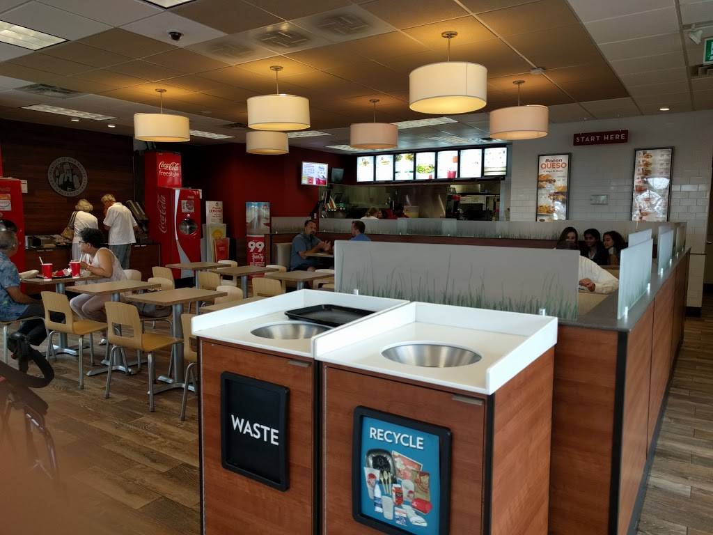 Wendys | restaurant | 2400 Dundas St W, Mississauga, ON L5K 2R8, Canada | 9058558953 OR +1 905-855-8953