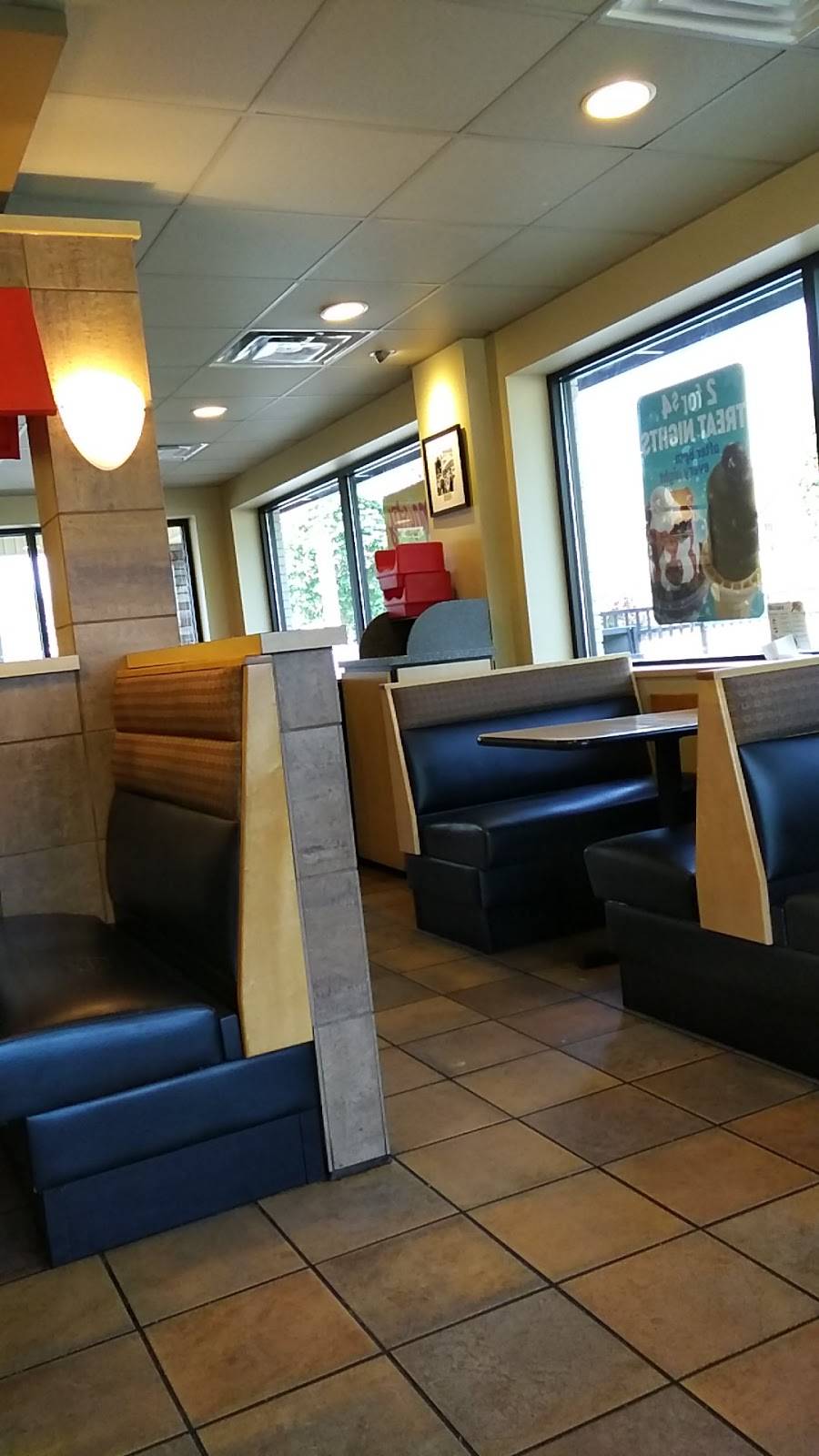 Dairy Queen Grill & Chill | restaurant | 178 E Main St, St Clairsville, OH 43950, USA | 7406951360 OR +1 740-695-1360