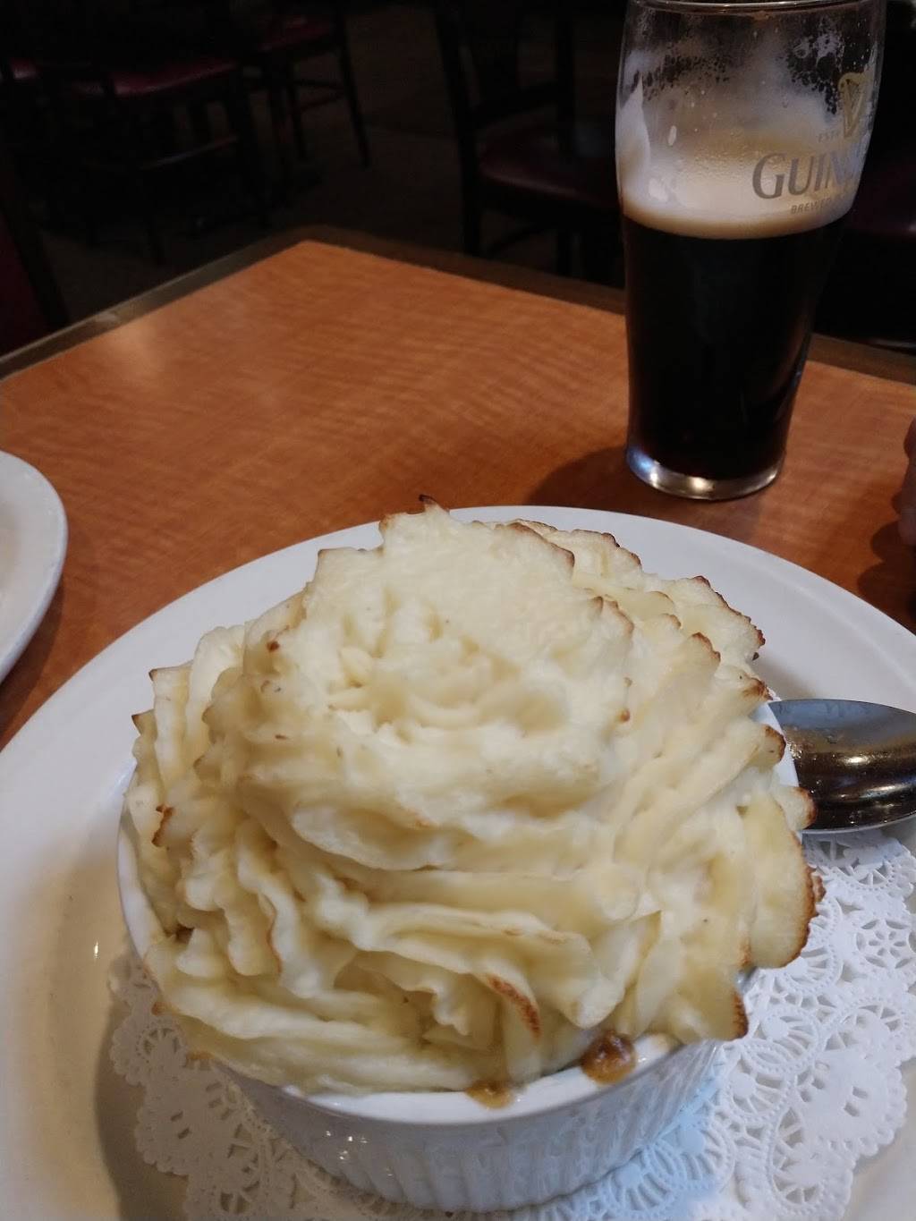 MacArthur Park Restaurant | restaurant | 1 Maple Ave, Rockville Centre, NY 11570, USA | 5167668375 OR +1 516-766-8375