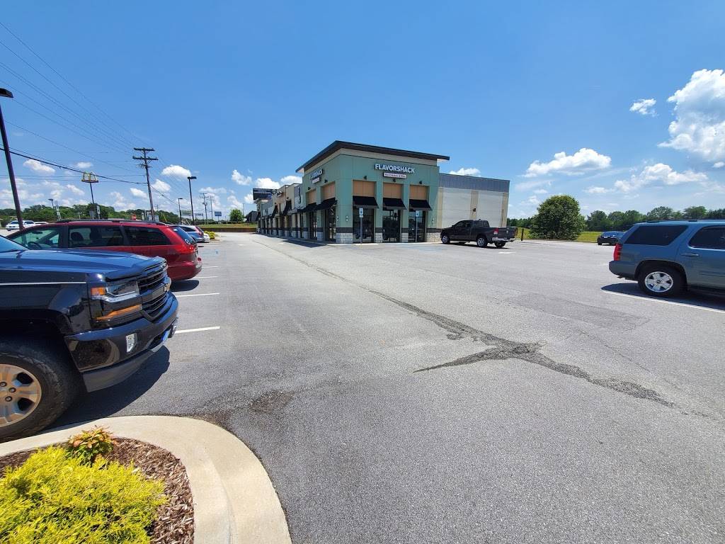 Flavorshack Hot Chicken & Ribs | restaurant | 2144 E Main St, Duncan, SC 29334, USA | 8642496078 OR +1 864-249-6078