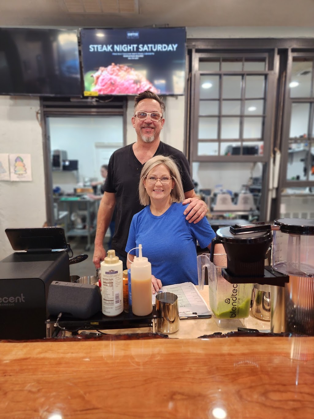 Coffee On The Square | cafe | 809 9th St, Paducah, TX 79248, USA | 8327296581 OR +1 832-729-6581