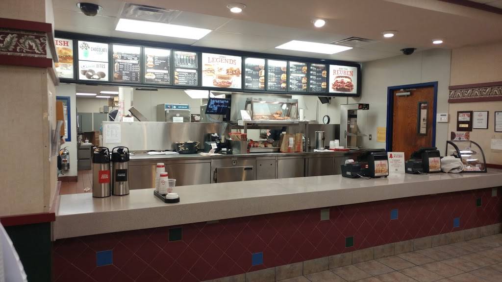 Arbys | restaurant | 3709 E Calumet St, Appleton, WI 54915, USA | 9207356513 OR +1 920-735-6513