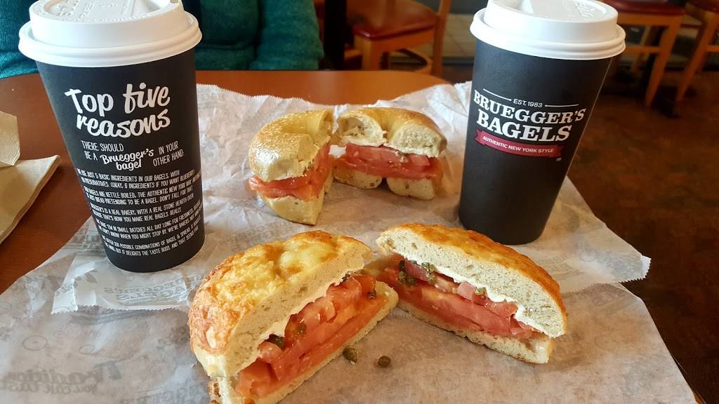 Brueggers Bagels | bakery | 24215 Chagrin Blvd, Beachwood, OH 44122, USA | 2165959915 OR +1 216-595-9915