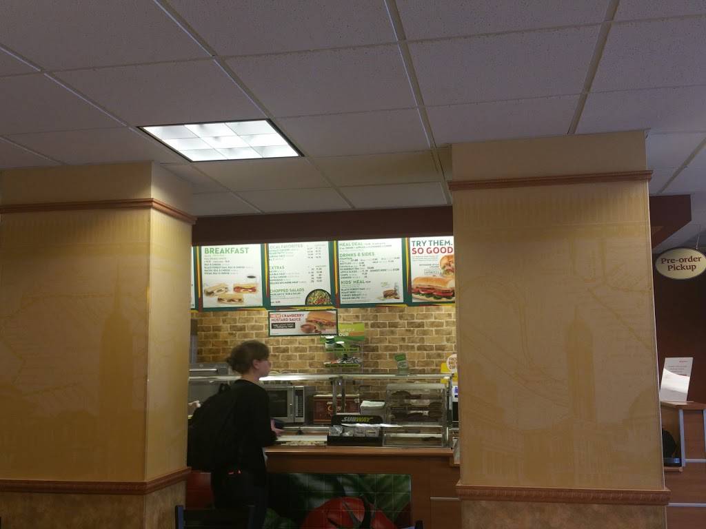 Subway Restaurants | restaurant | 1449 E 57th St, Chicago, IL 60637, USA | 7732417827 OR +1 773-241-7827