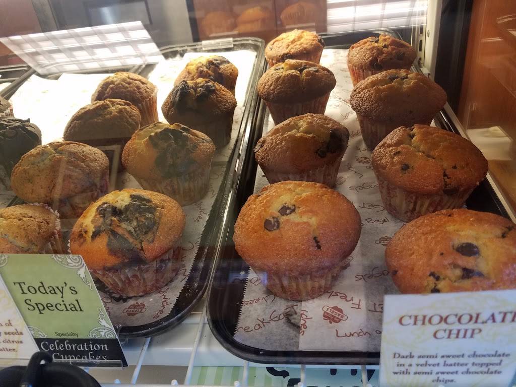 Big Apple Bagels | bakery | 2209 Francisco Dr #160, El Dorado Hills, CA 95762, United States | 9169364343 OR +1 916-936-4343