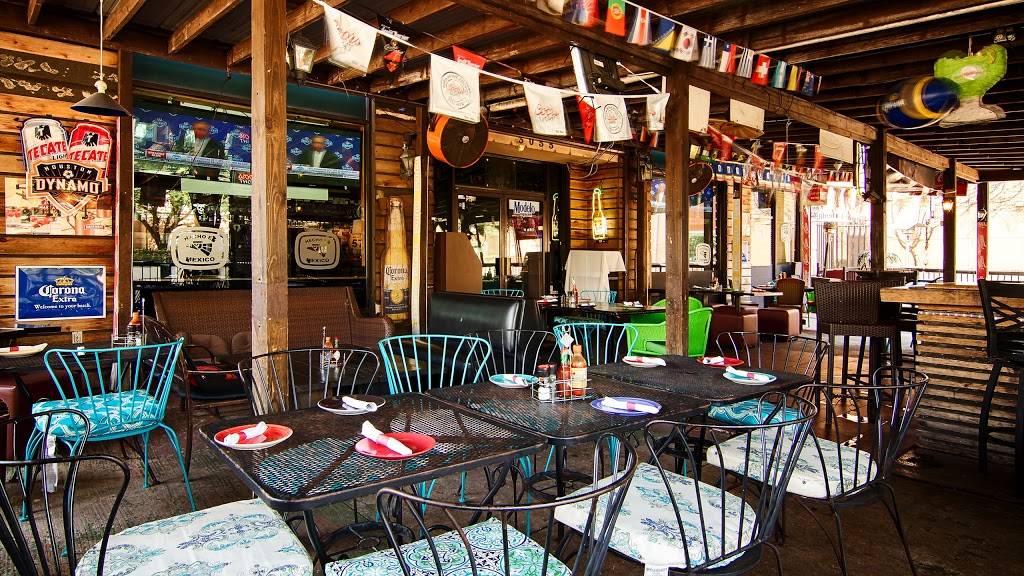 Paparruchos | restaurant | 3055 Sage Rd, Houston, TX 77056, USA | 7132123177 OR +1 713-212-3177