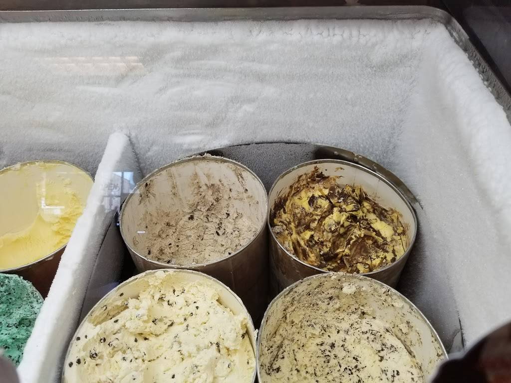 Dunkin Donuts | cafe | 5959 W Diversey Ave, Chicago, IL 60639, USA | 7737450731 OR +1 773-745-0731