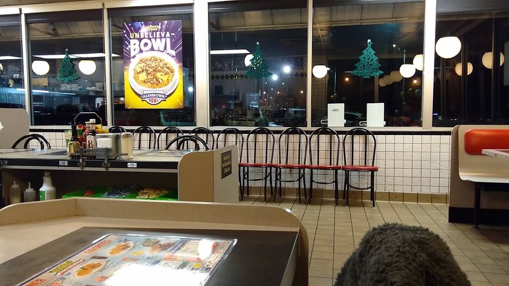 Waffle House | meal takeaway | 3009 Alcoa Hwy, Alcoa, TN 37701, USA | 8659839984 OR +1 865-983-9984