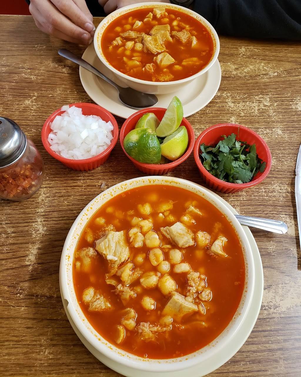 Jaimes Hut Inn | restaurant | 598 N Yarbrough Dr, El Paso, TX 79915, USA | 9152289488 OR +1 915-228-9488