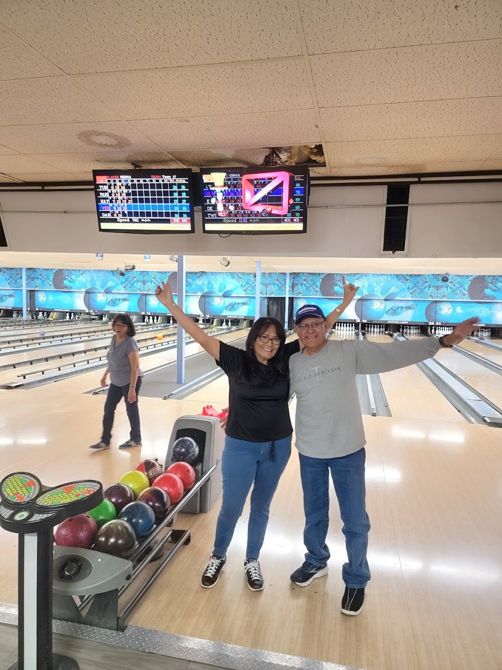 Crackers Sports Bar | restaurant | 3704 E Main St, Farmington, NM 87402, USA | 5053251857 OR +1 505-325-1857