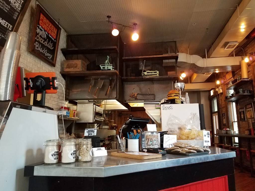 Butcher & The Burger | restaurant | 1021 W Armitage Ave, Chicago, IL 60614, USA | 7736973735 OR +1 773-697-3735