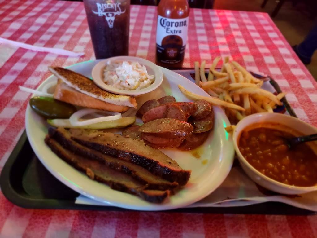 Risckys BAR-B-Q | restaurant | 140 East Exchange Avenue 101, Fort Worth, TX 76164, USA | 8176267777 OR +1 817-626-7777
