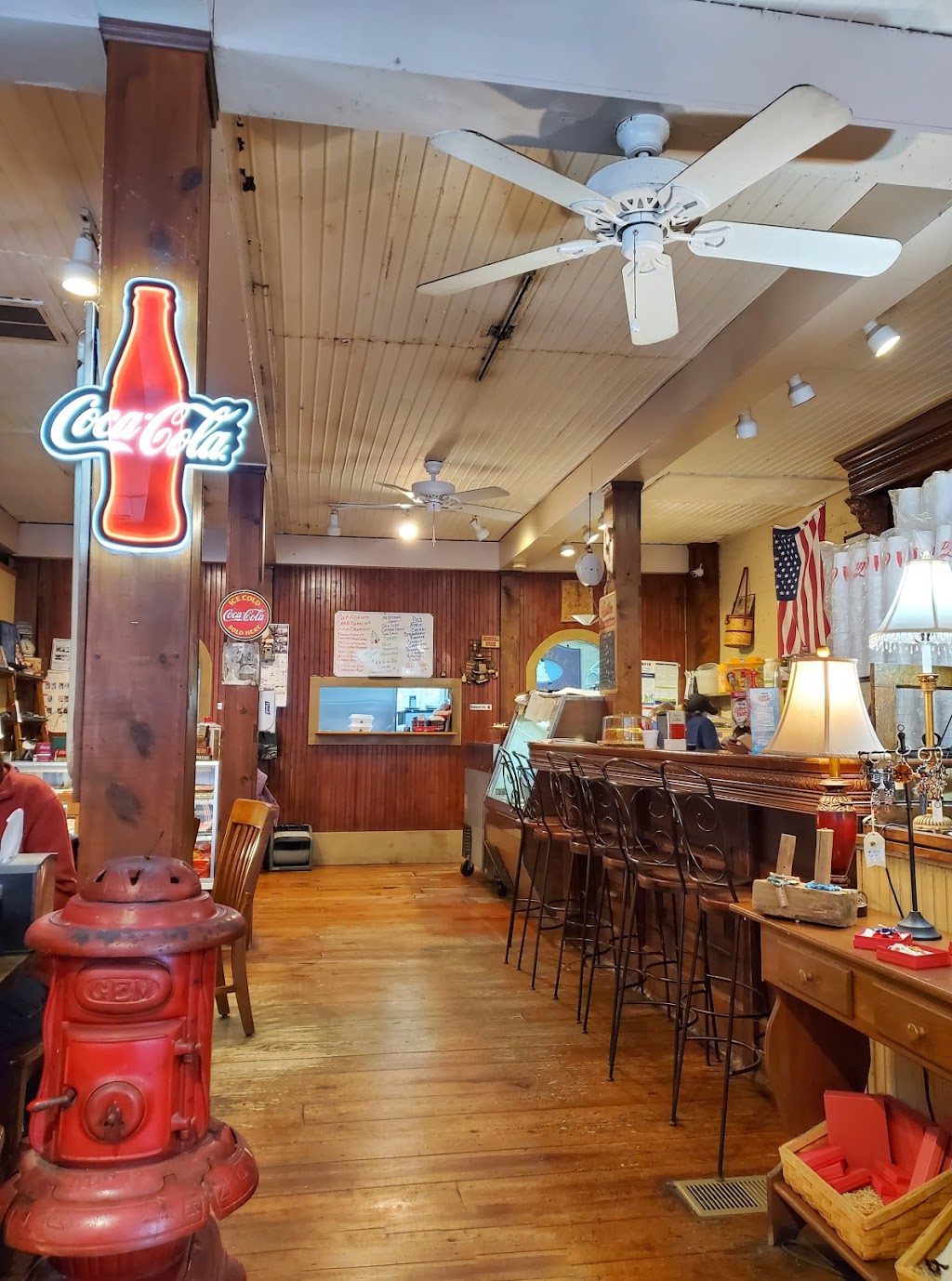 Augusta General Store | restaurant | 109 Main St, Augusta, KY 41002, USA | 6067562525 OR +1 606-756-2525