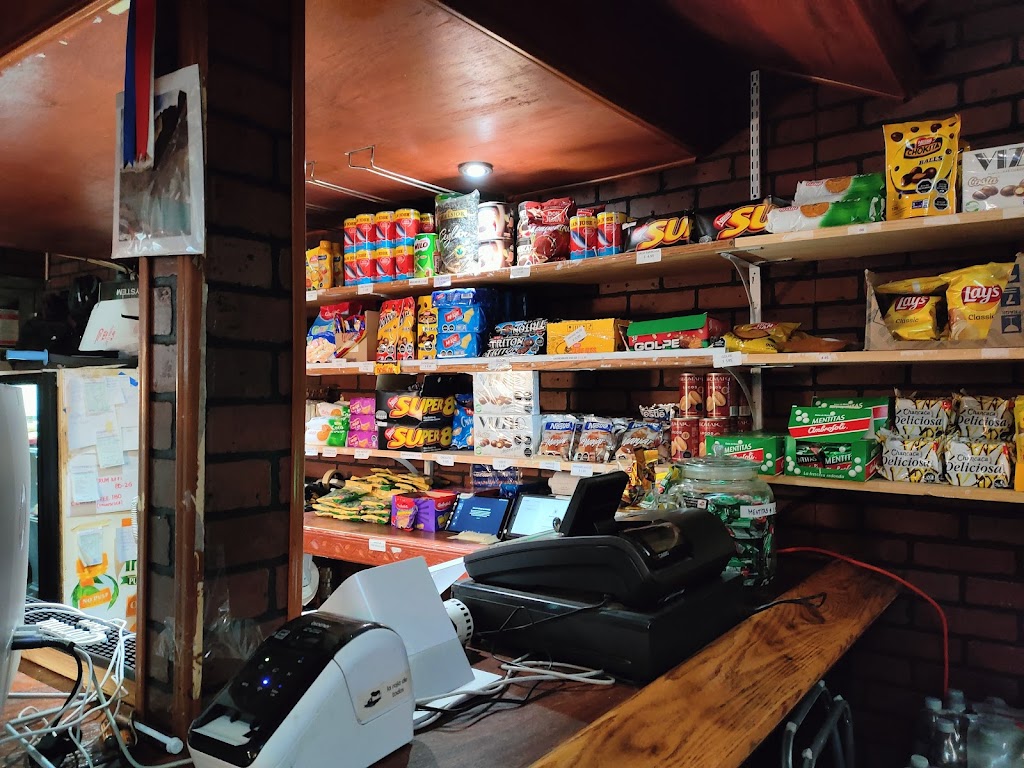 La Roja de Todos | restaurant | 3307 108th St, Queens, NY 11368, USA | 7184243055 OR +1 718-424-3055