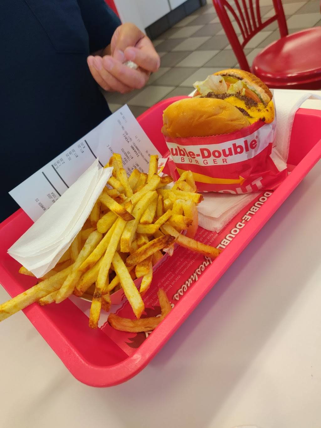 In-N-Out Burger | restaurant | 5590 Cottle Rd, San Jose, CA 95123, USA | 8007861000 OR +1 800-786-1000