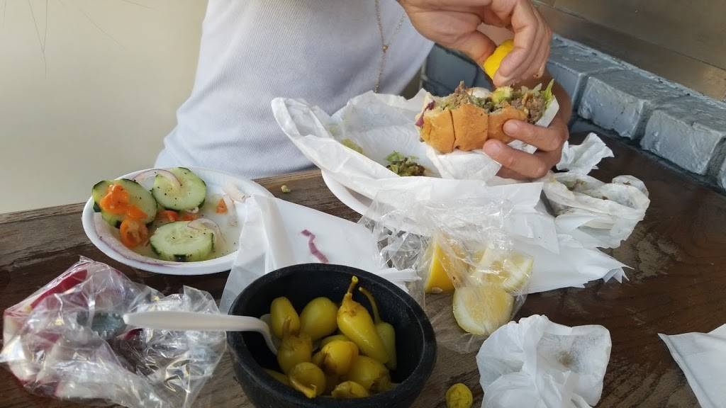 Douglas Burger # 5 | restaurant | 11939 Firestone Blvd, Norwalk, CA 90650, USA | 5628643155 OR +1 562-864-3155