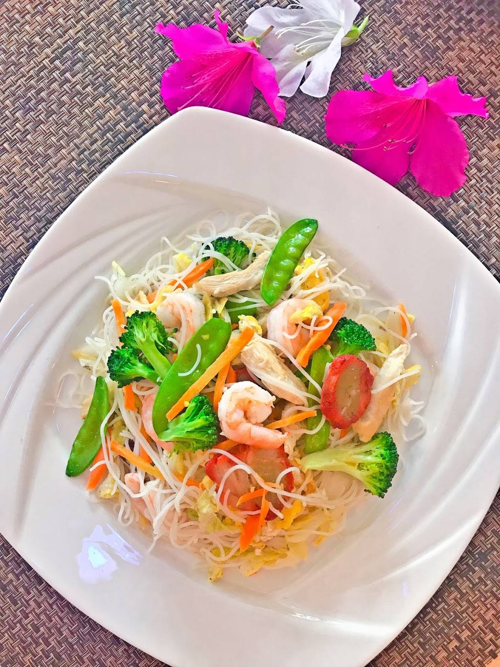 Yummy House | restaurant | 111 Jazie Dr, Savannah, GA 31410, USA | 9128971900 OR +1 912-897-1900