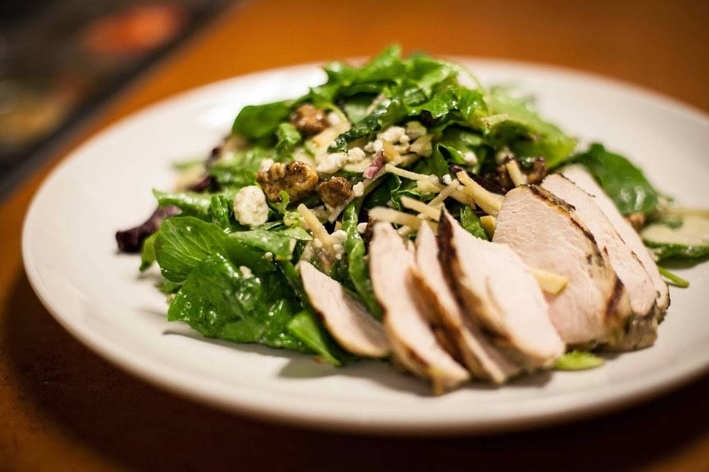 Cast Iron Grill & Bar | restaurant | 700 Main St #104, Suisun City, CA 94585, USA | 7074251700 OR +1 707-425-1700