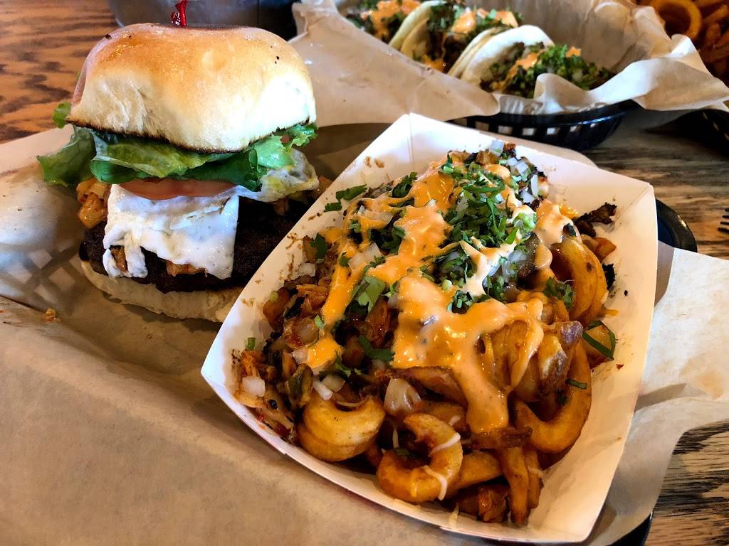 LA Burger | restaurant | 2000 N Plano Rd, Richardson, TX 75082, USA | 4695472717 OR +1 469-547-2717