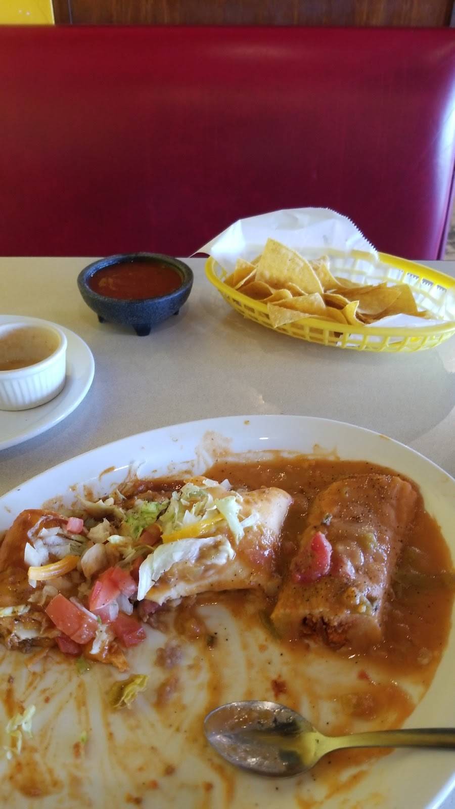 Camachos Mexican Restaurant | restaurant | 201 S Elm Ave, Eaton, CO 80615, USA | 9704548839 OR +1 970-454-8839