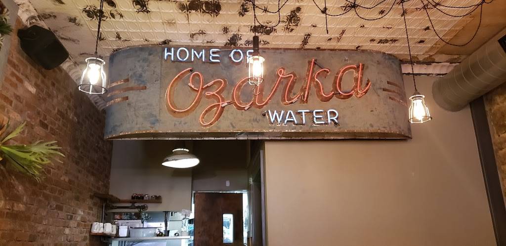 Mud Street Cafe Annex | restaurant | 28 S Main St, Eureka Springs, AR 72632, USA | 4792535399 OR +1 479-253-5399