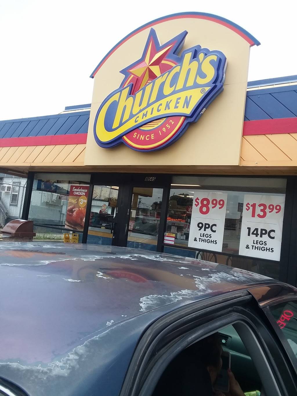 Churchs Chicken | restaurant | 10545 Harry Hines Blvd, Dallas, TX 75220, USA | 2143512403 OR +1 214-351-2403