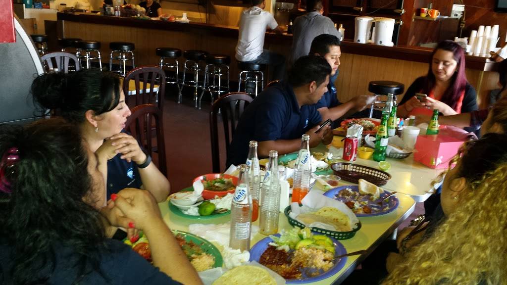 El Cerrito | restaurant | 3110 McKee Rd, San Jose, CA 95127, USA | 4087457748 OR +1 408-745-7748