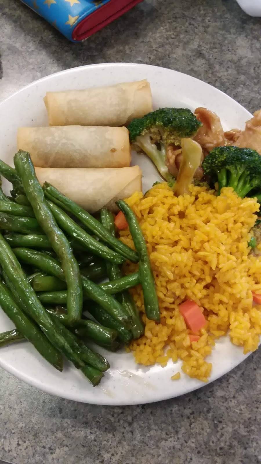 Hong Kong Buffet | restaurant | 1300 Egg Harbor Rd # 102, Sturgeon Bay, WI 54235, USA | 9207465555 OR +1 920-746-5555