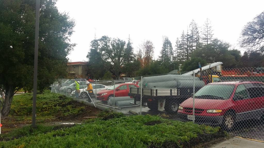 Starbucks | cafe | 2575 Sand Hill Rd Building #047, Menlo Park, CA 94025, USA | 6502348187 OR +1 650-234-8187