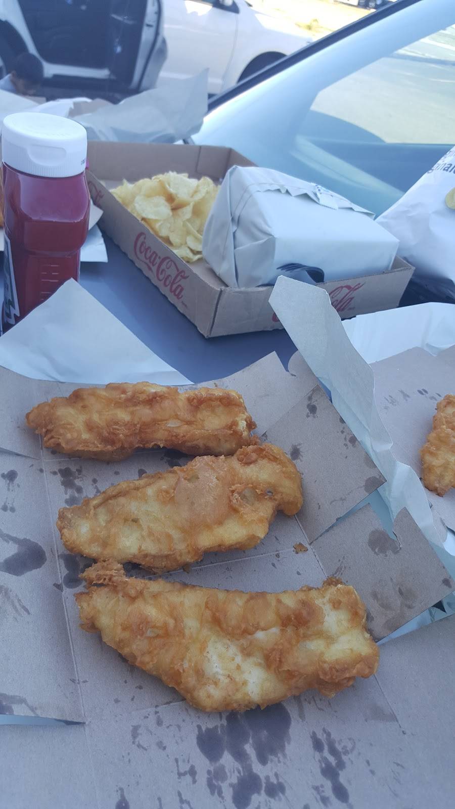 Lakeport Fish & Chips | restaurant | 218 Lakeport Rd, St. Catharines, ON L2N 4R5, Canada | 9059348044 OR +1 905-934-8044